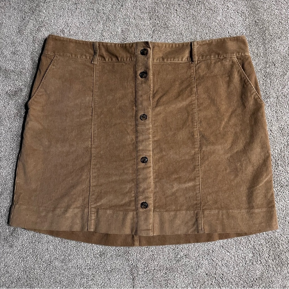 Vineyard Vines size XL Tan Corduroy Button-Front Skirt